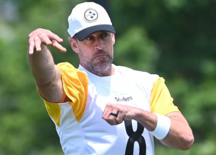 Aaron Rodgers Married?
